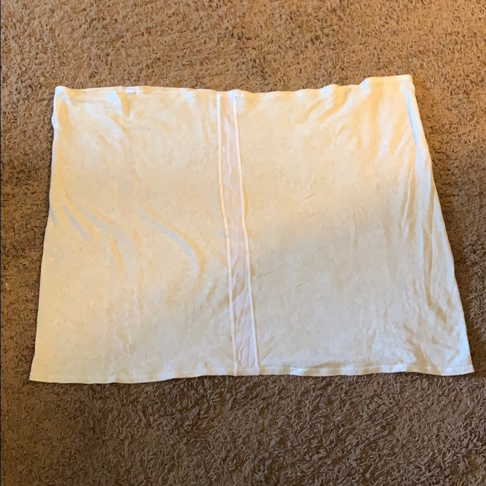 Grey/white Lululemon infinity vinyasa scarf